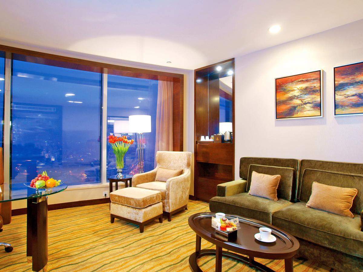 Wuhu Xingbai Jinling Hotel Екстериор снимка