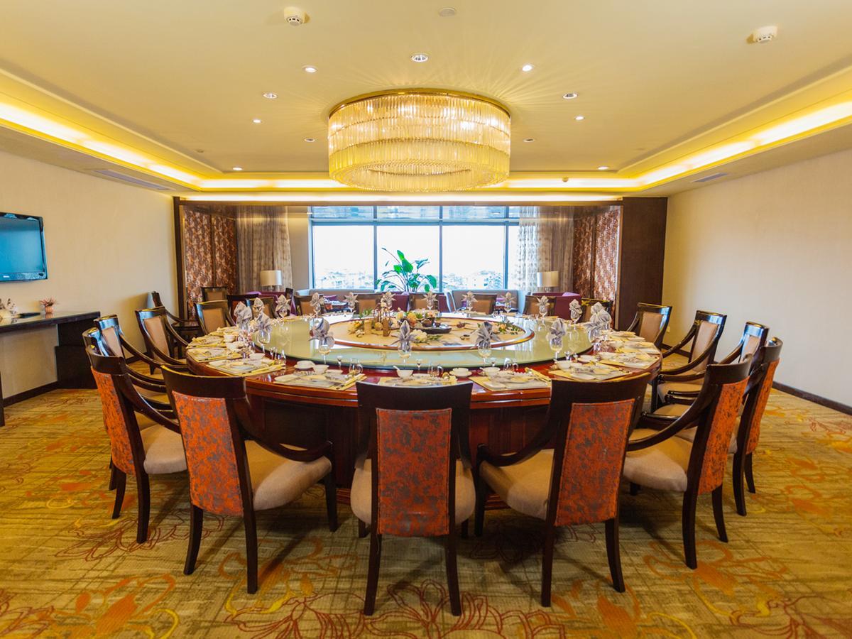 Wuhu Xingbai Jinling Hotel Екстериор снимка
